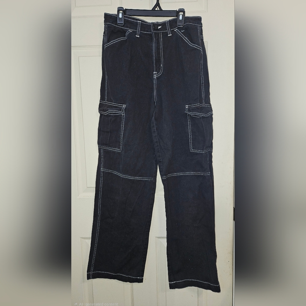 Stylish Women's Black Cargo Trousers